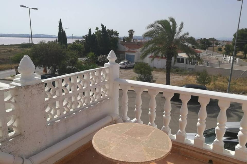 Bungalov u Růžové laguny House in Torrevieja