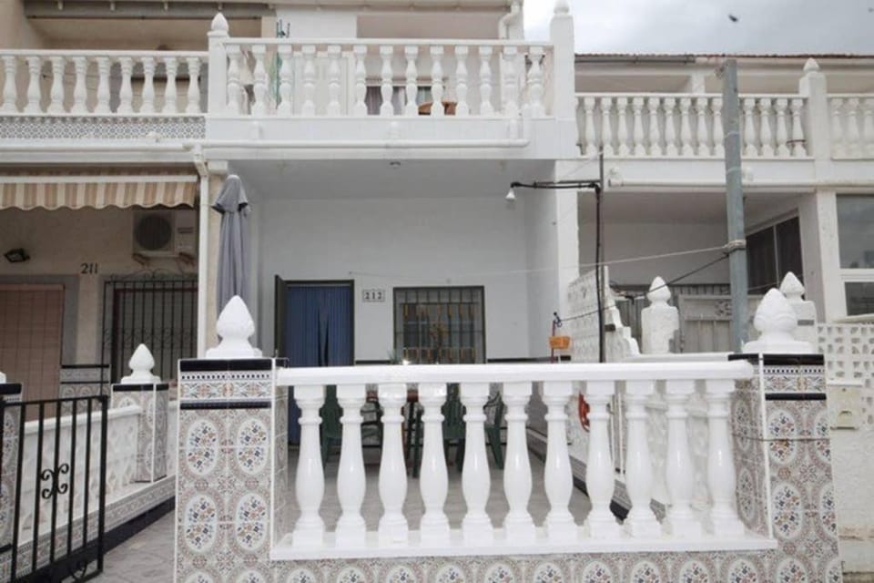 Bungalov u Růžové laguny House in Torrevieja
