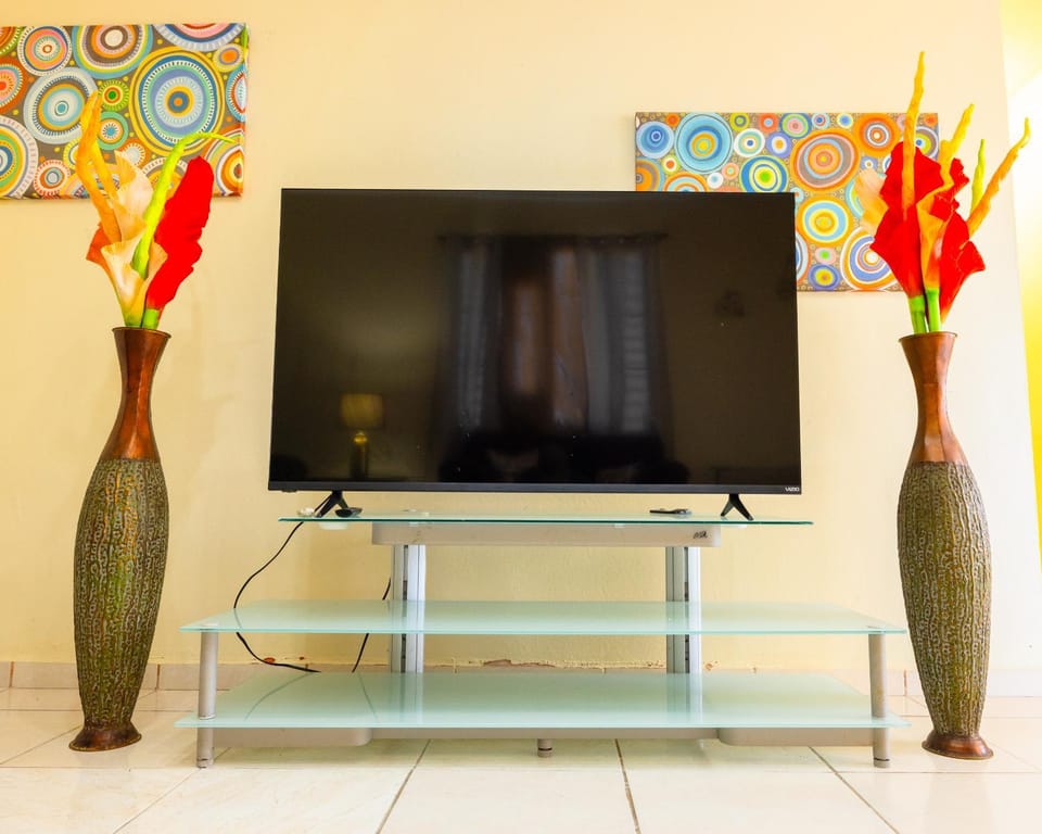 Colinas del Atlantico Vacational House 2nd Floor Apartment in Isabela