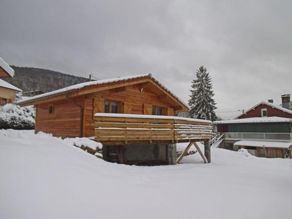 Chalet romantique avec terrasse, confort moderne, proche activités nature et ski à Cornimont - FR-1-589-41 House in Vosges