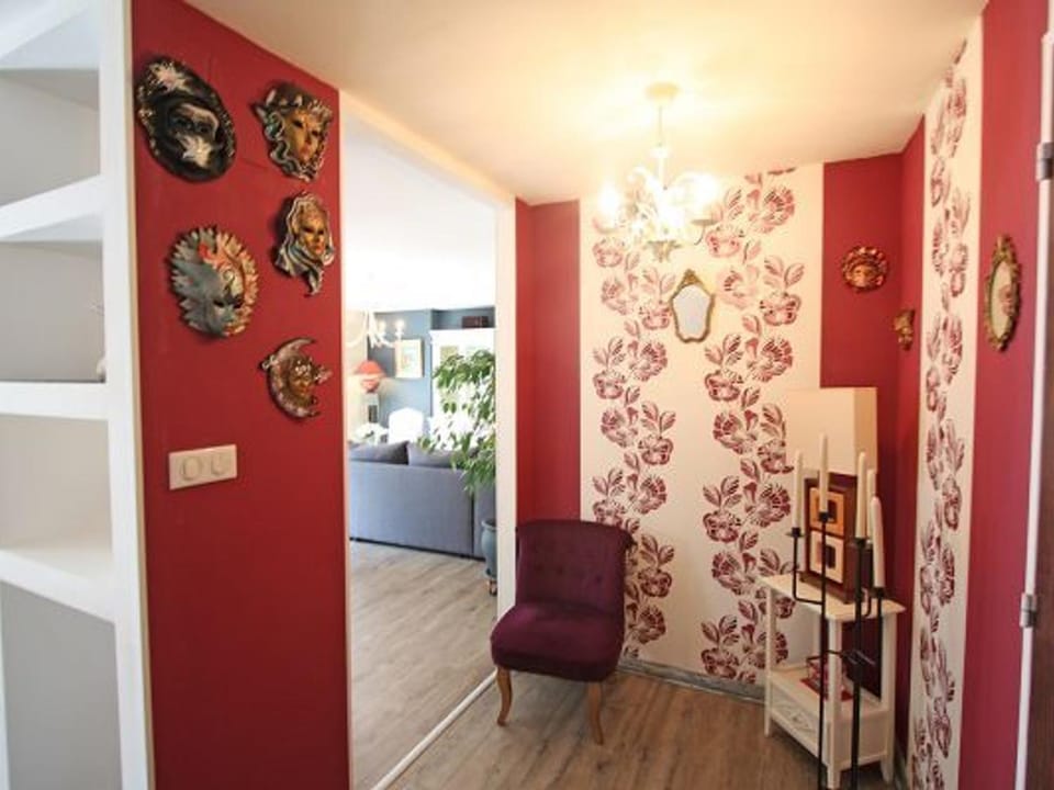 Appartement Confortable à Remiremont, Proche Centre et Commerces, Garage et Wifi Inclus - FR-1-589-132 Apartment in Vosges