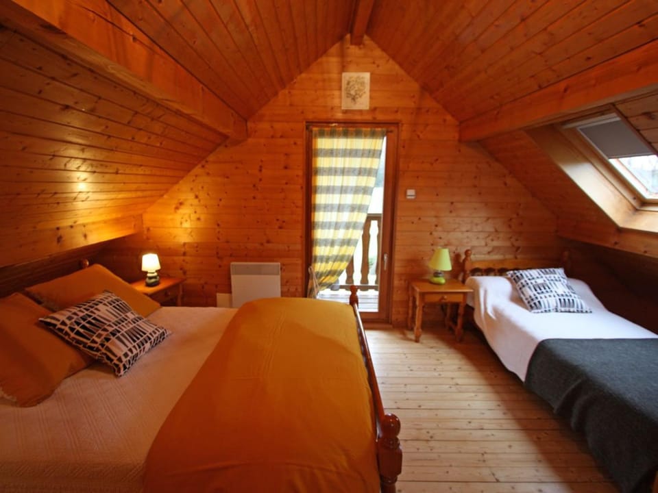 Charmant Chalet Vosgien – Idéal Couple/Curistes – Calme et Nature – Proche Plombières-les-Bains - FR-1-589-230 House in Vosges
