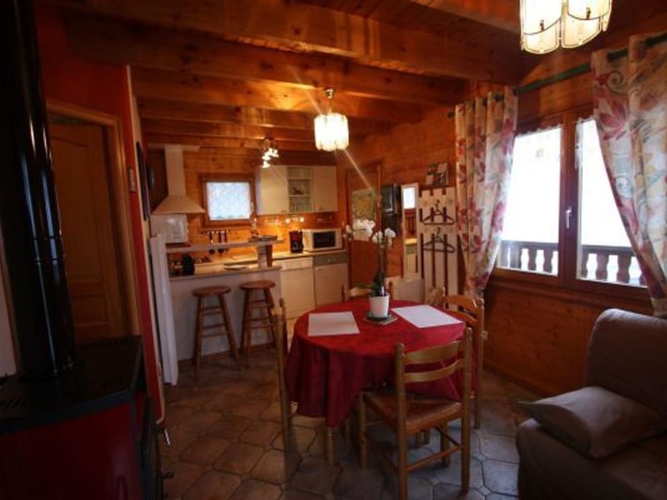 Charmant Chalet Vosgien – Idéal Couple/Curistes – Calme et Nature – Proche Plombières-les-Bains - FR-1-589-230 House in Vosges