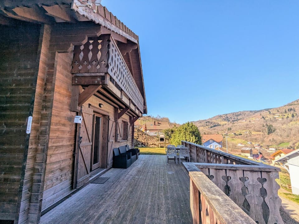 Chalet cosy à La Bresse avec WIFI et parking, proche pistes - FR-1-589-310 House in La Bresse