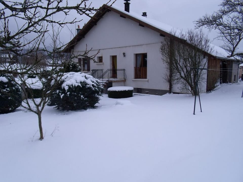 Gîte familial avec jardin, cheminée et parking à Jussarupt, près de Gérardmer - FR-1-589-320 House in Vosges