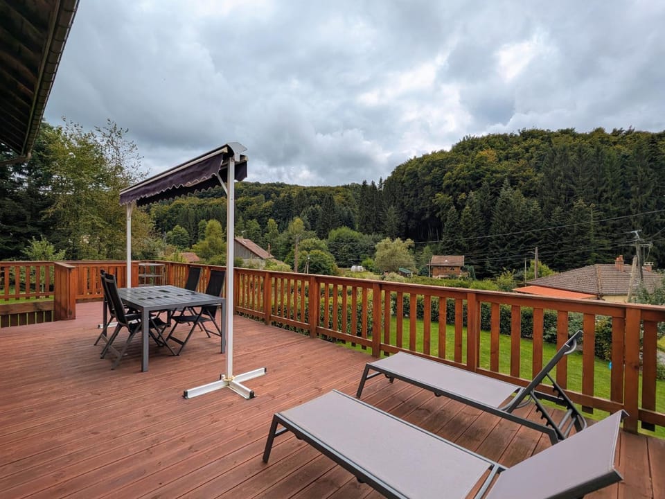 Gîte moderne et rénové avec carport et local à ski au calme près des Vosges - FR-1-589-342 House in Vosges