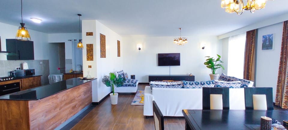 Communal lounge/ TV room, TV and multimedia, Kitchen or kitchenette, Living room, Seating area, Dining area, Evening entertainment