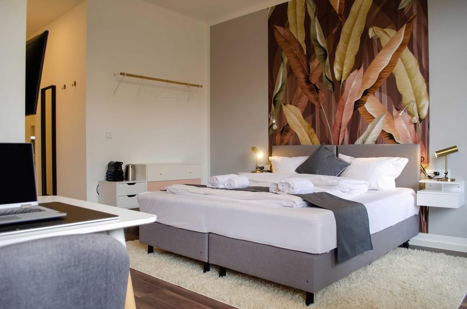 Bed, Photo of the whole room