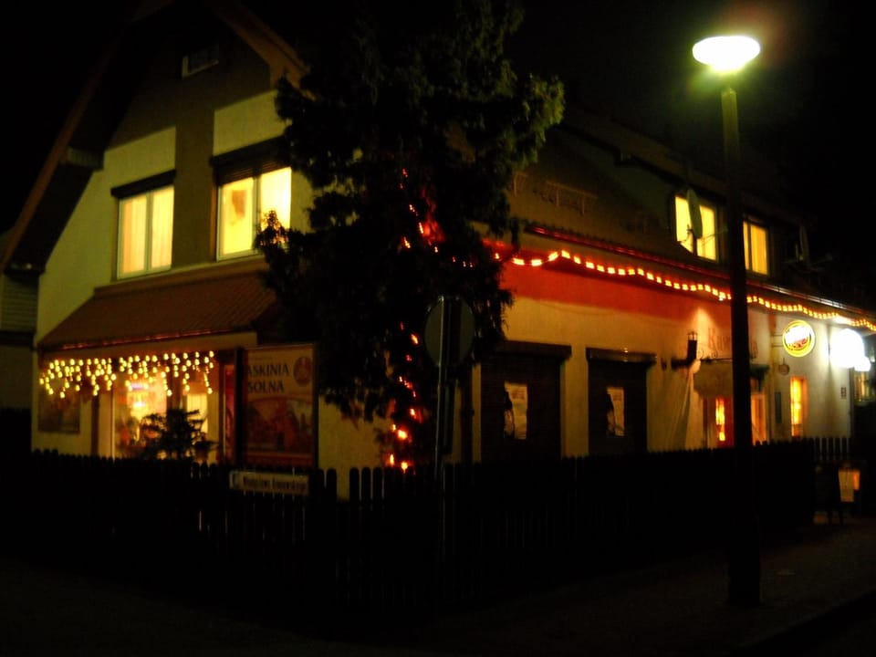 Facade/entrance, Night