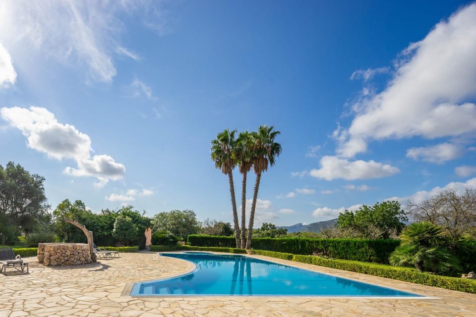 Villa Les Oliveres Antonia By SunVillas Mallorca Villa in Serra de Tramuntana