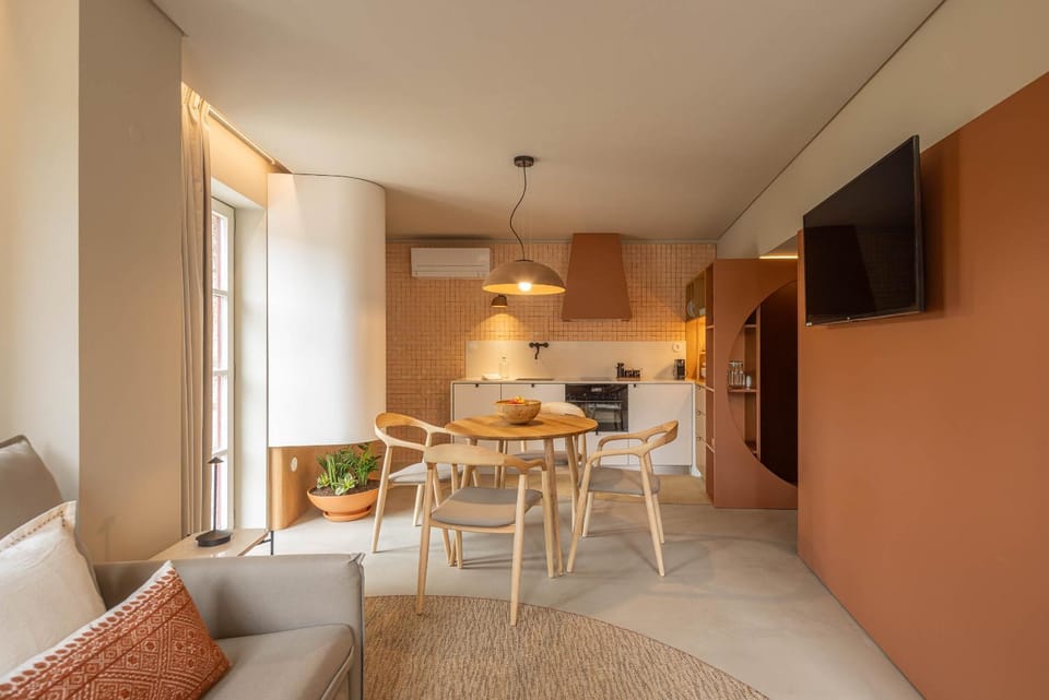 TV and multimedia, Kitchen or kitchenette, Living room, Dining area