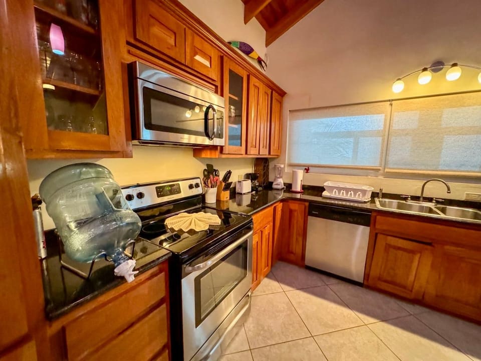 Kitchen or kitchenette, oven, stove