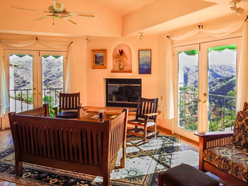 Communal lounge/ TV room, Banquet/Function facilities