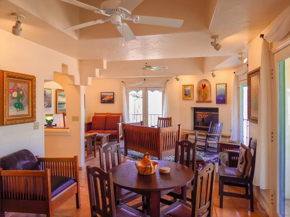 Communal lounge/ TV room, Banquet/Function facilities