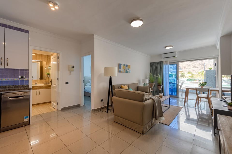 Bathroom, Balcony/Terrace, Kitchen or kitchenette, Living room, Dining area, Bedroom