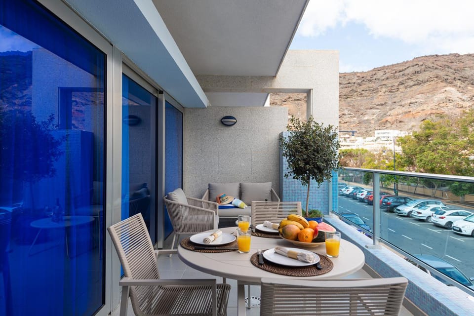 Property building, Off site, Balcony/Terrace, Floor plan, Garden view, Landmark view, Mountain view, Street view, Alcoholic drinks, Non alcoholic drinks
