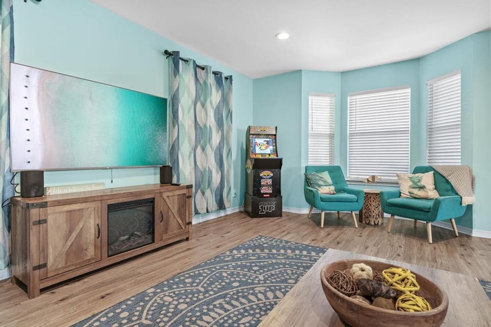 Private SpaPool 4min Walk To Beach Zula Breeze House in Miramar Beach