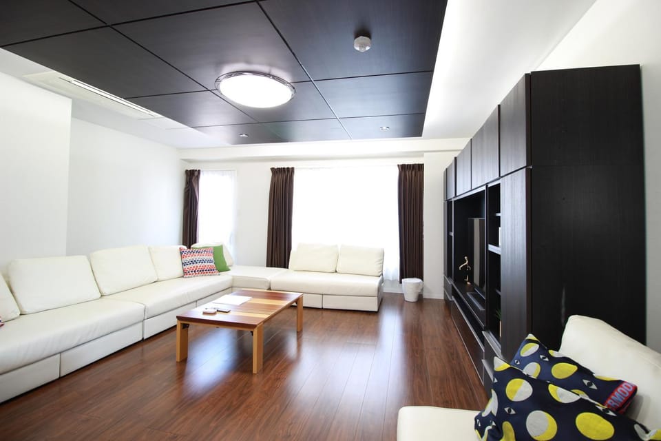 TV and multimedia, Living room, Seating area
