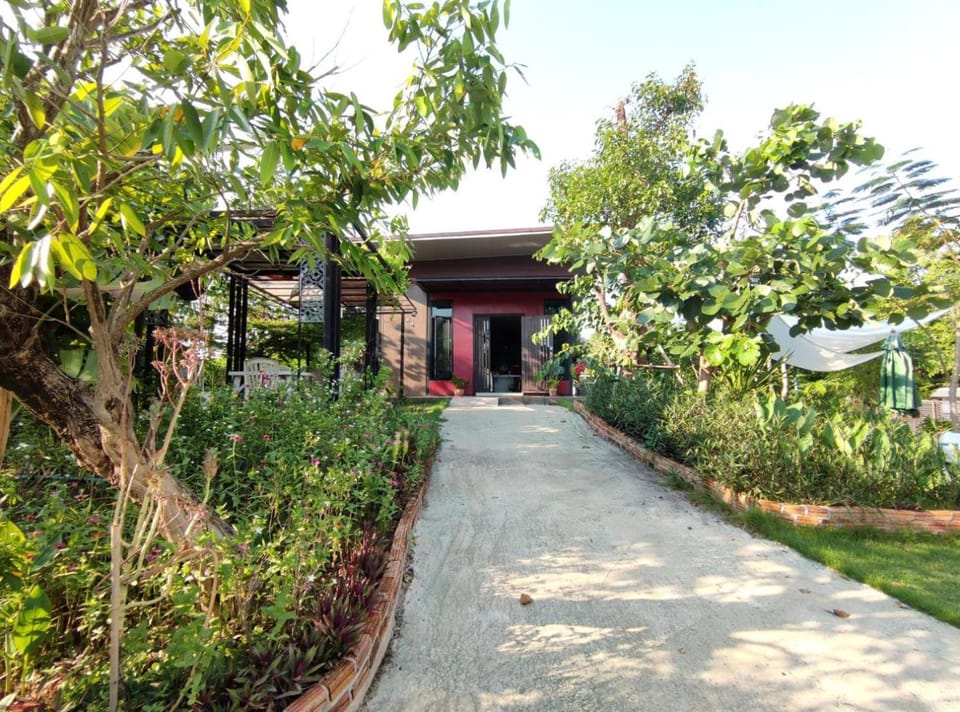 Morinaka Craftfe & Poshtel Vacation rental in Laos