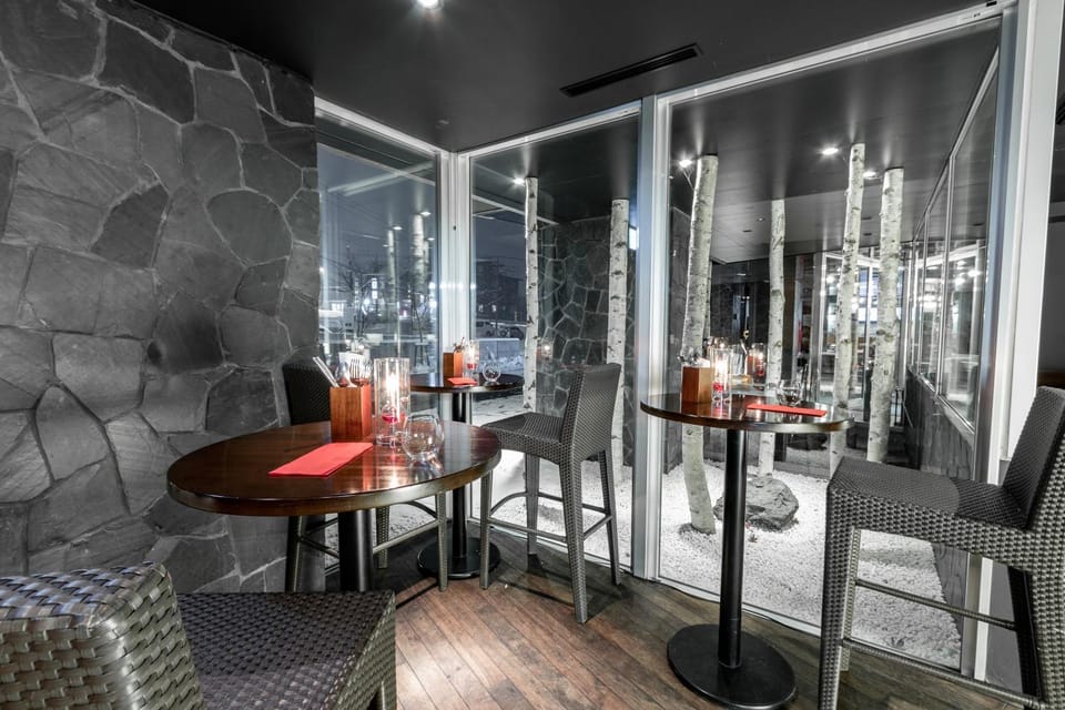 Restaurant/places to eat, Seating area, Internal: Not applicable to any particular room