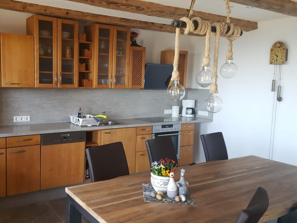 Property building, Kitchen or kitchenette, Living room