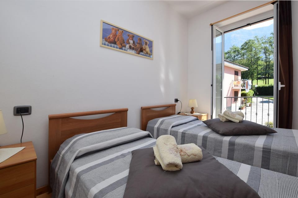 Viola House in Colico