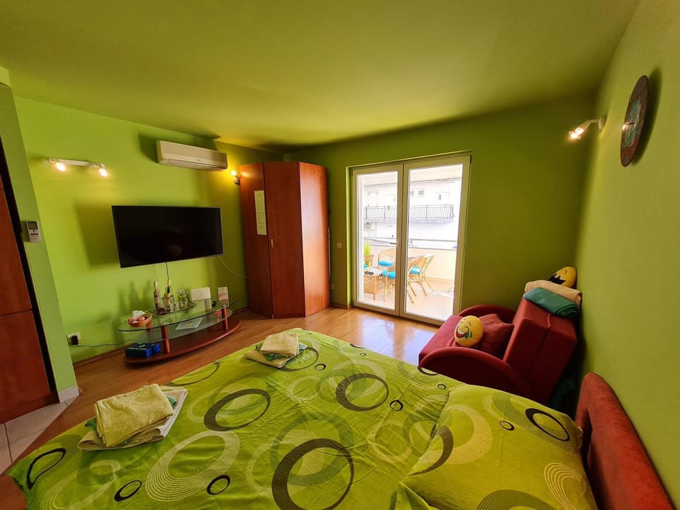 TV and multimedia, Bedroom