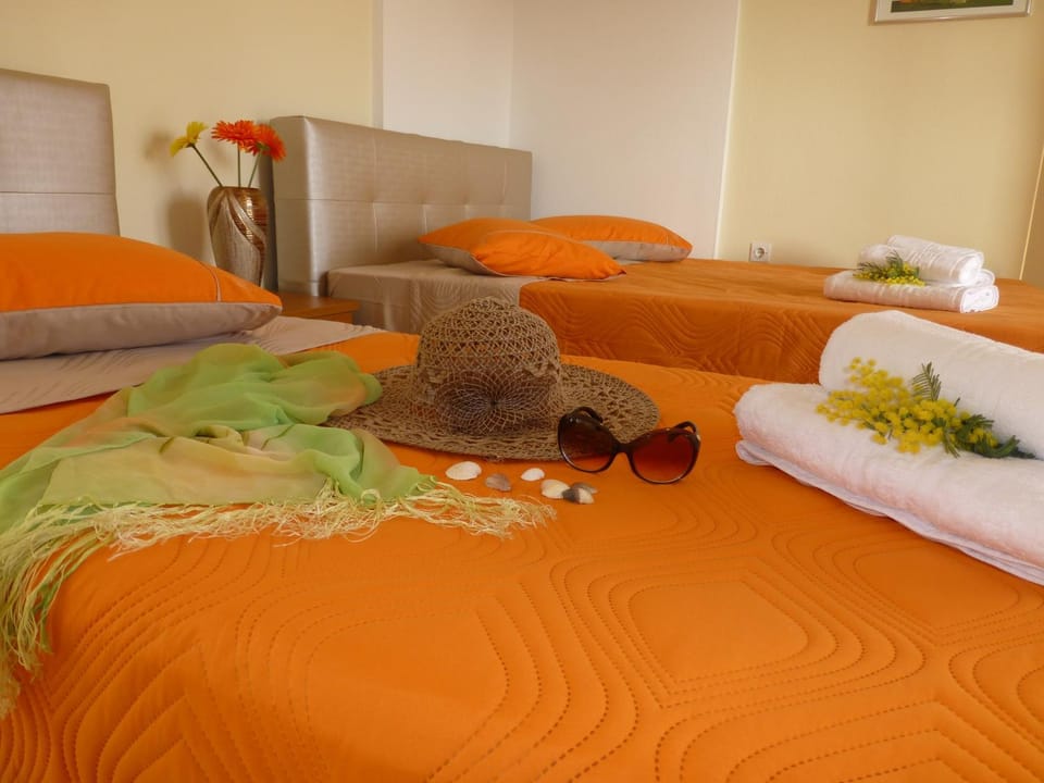 Bed, Decorative detail