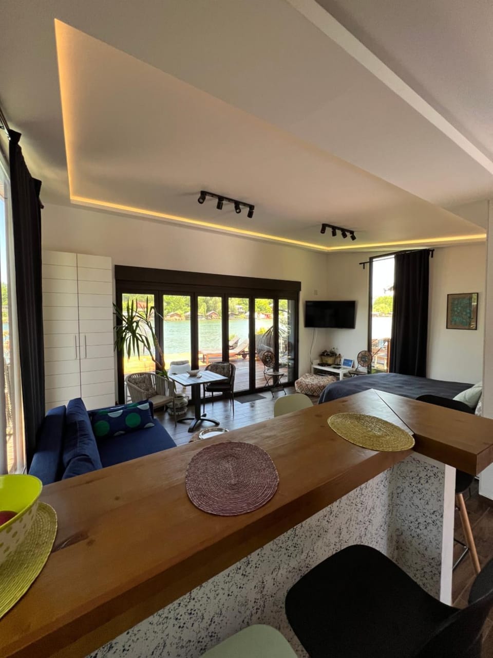 Living room, kitchen