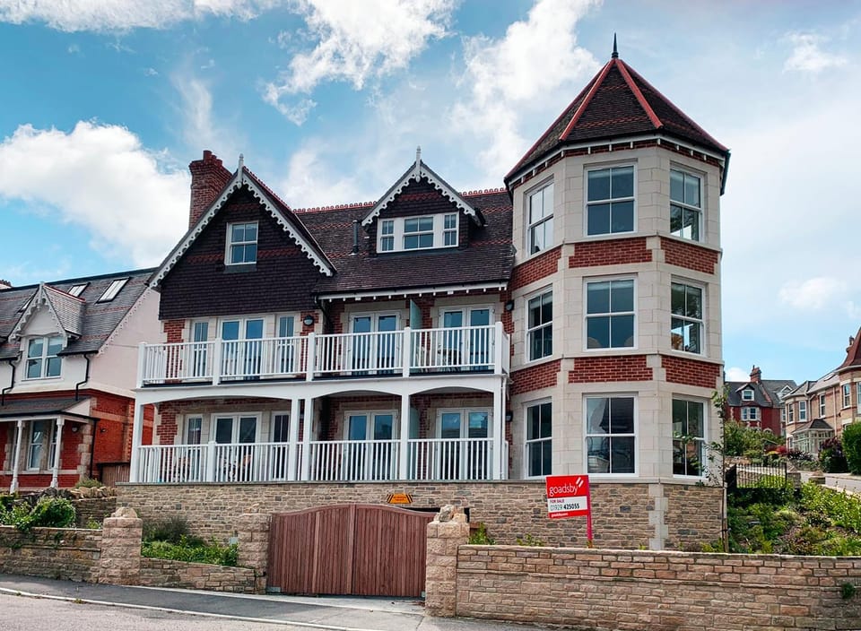 The Lookout Apartment in Swanage