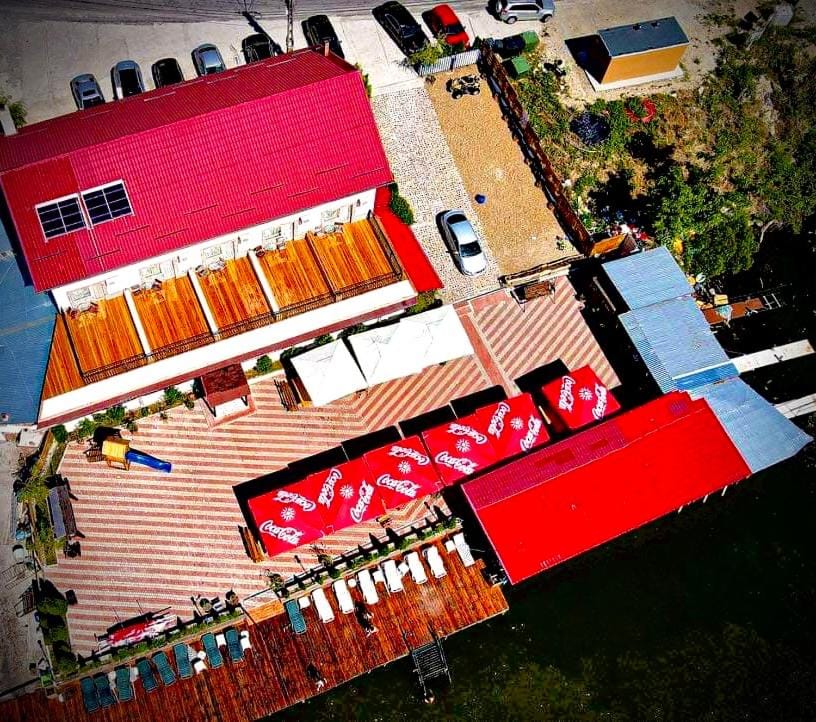 Pensiunea Danubio Bed and Breakfast in Serbia