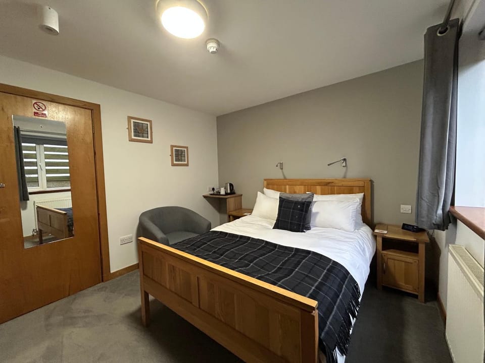 Bed, TV and multimedia