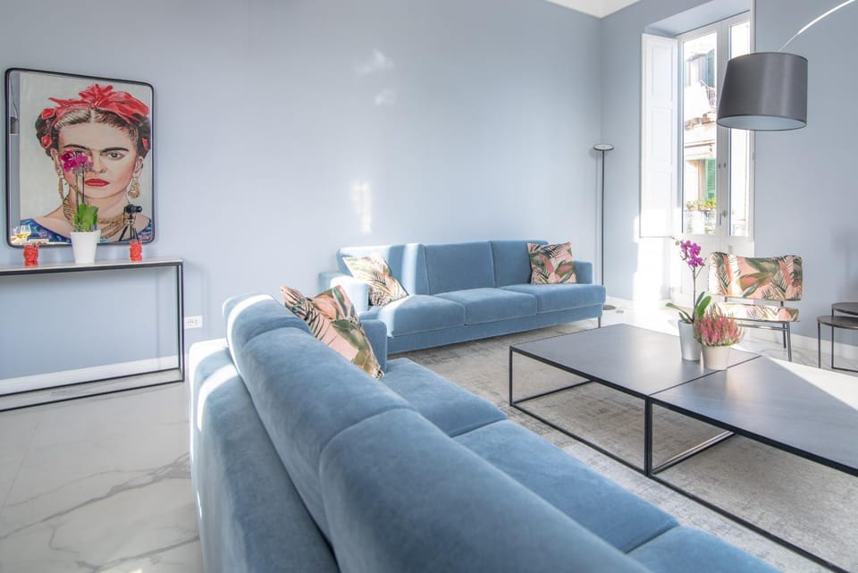 Communal lounge/ TV room, Living room