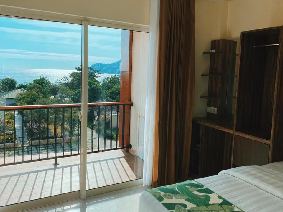 Bed, Natural landscape, Sea view