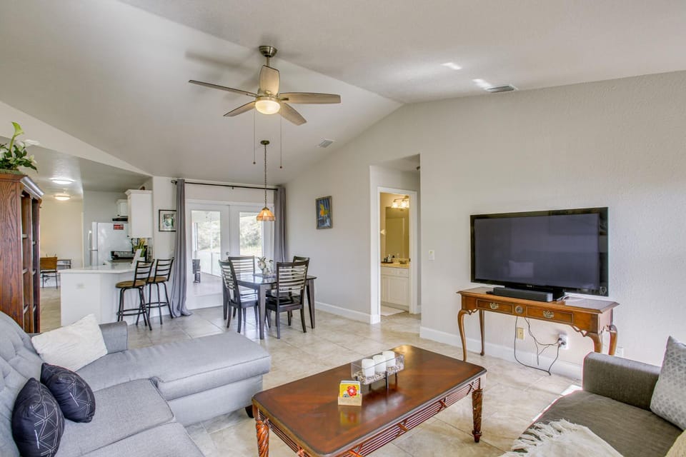 Shop, Swim & Sunbathe: North Port Gem w/ Lanai! House in North Port