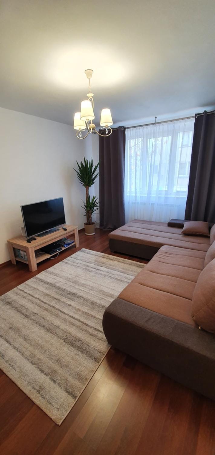 Apartament Chaplins 3 camere Apartment in Romania