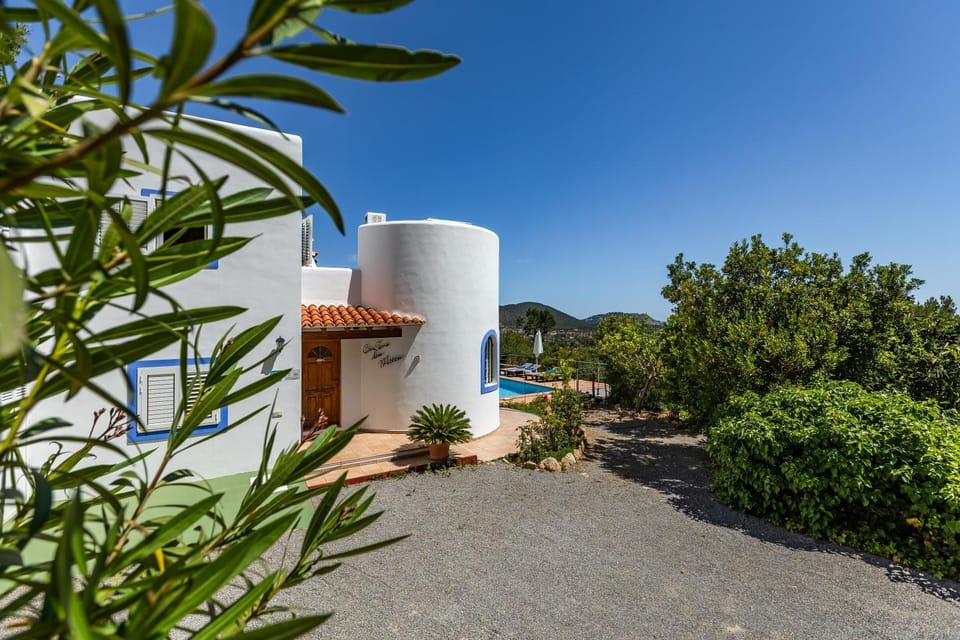 Charming villa with pool, Can Toni Mateu. Villa in Ibiza