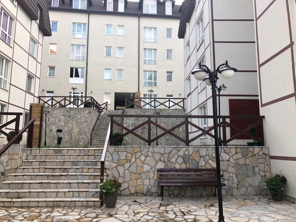 Apartman Dream,Kraljevi Čardaci, sa besplatnim parkingom u garazi Apartment in Serbia