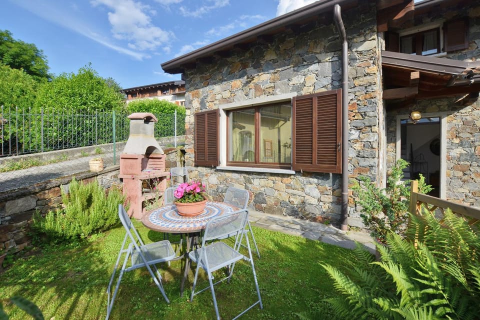 Garden, Garden view