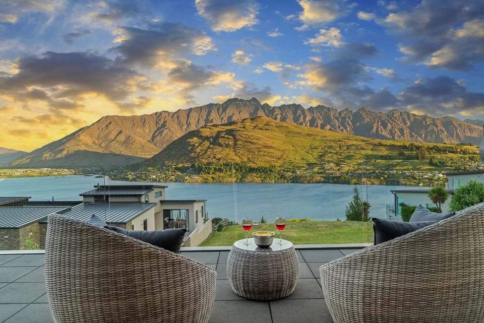 Highview Haven by Relaxaway Holiday Homes House in Queenstown