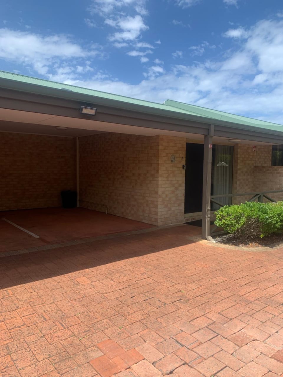Grandis 35 Apartment in Albany