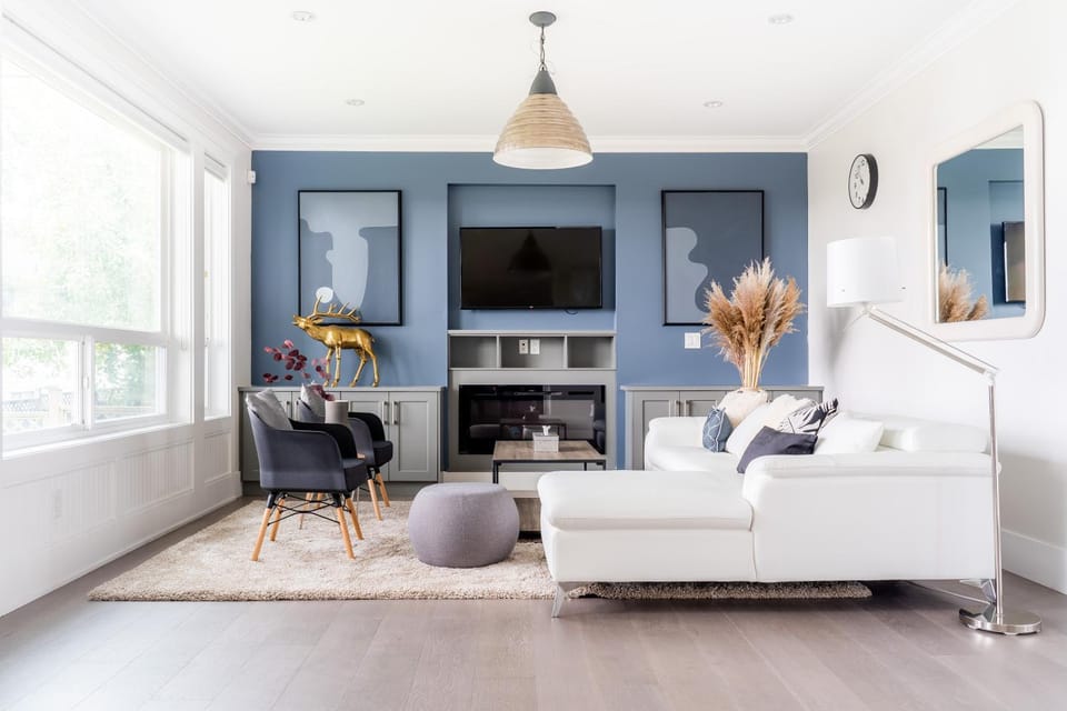 Communal lounge/ TV room, Living room