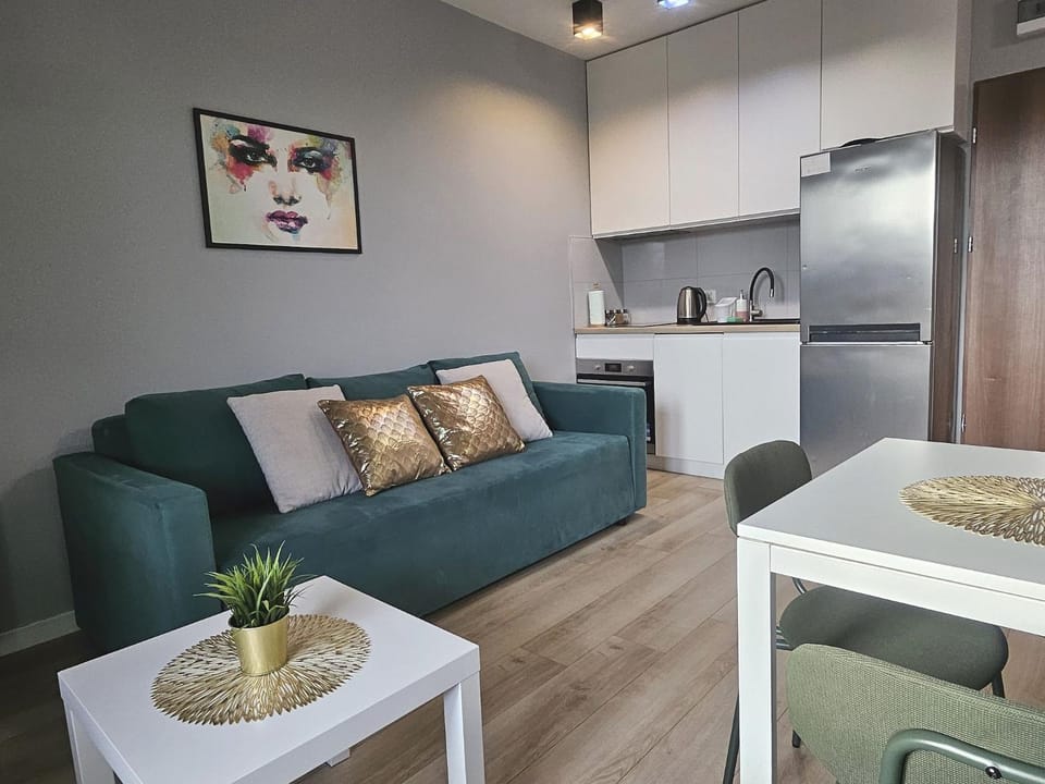 Kitchen or kitchenette, Living room, Seating area, pet friendly
