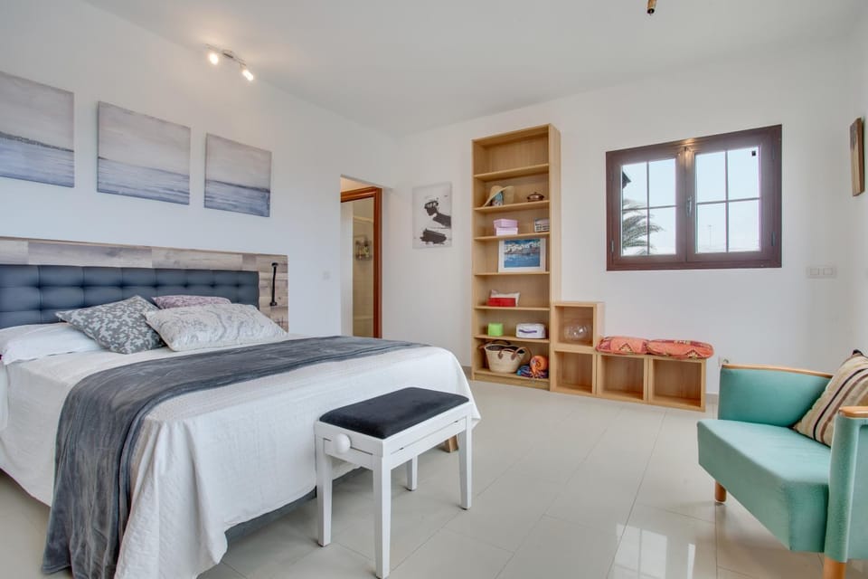 Living room, Bedroom