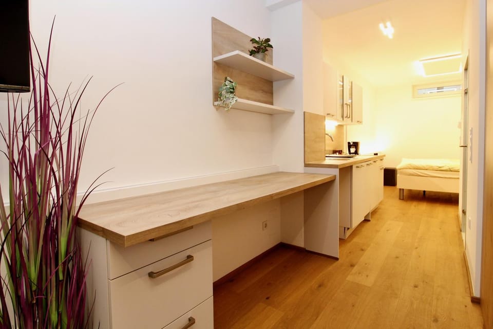 Bed, Kitchen or kitchenette