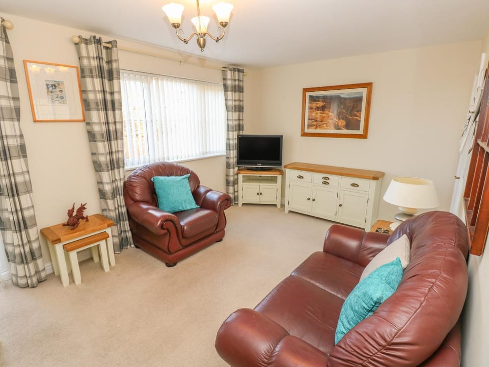 Ffau'r Ddraig House in Wales