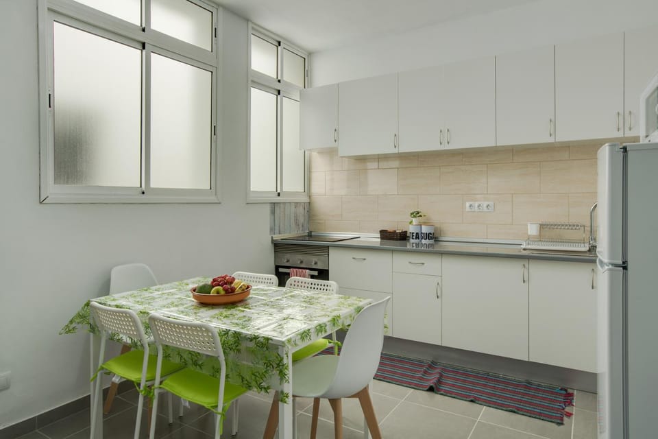 Kitchen or kitchenette, Living room