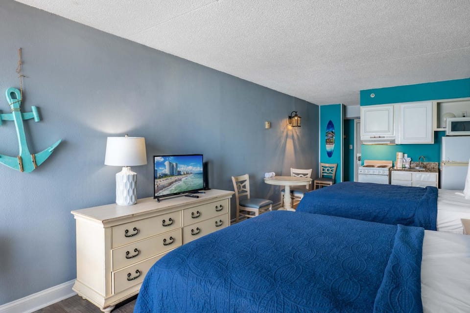 Direct Oceanfront Sea Mist Resort 20908 House in Myrtle Beach