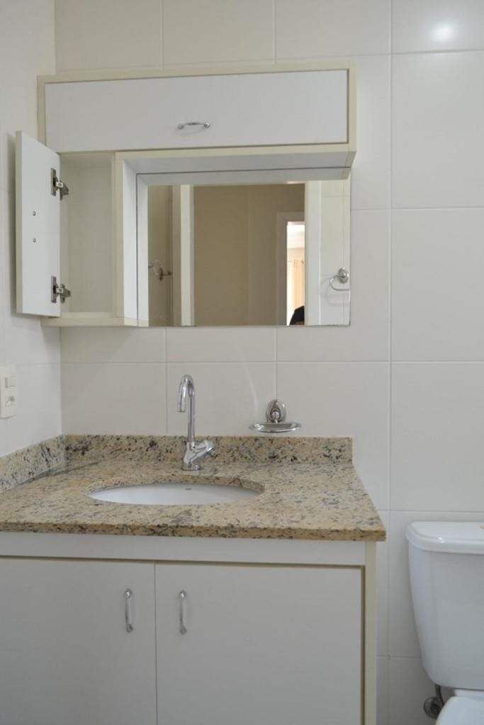 Aluga-se Apto 2 Quartos, sendo 1 suíte, 3 Ar cond. Mobília completa - Praia Grande Ubatuba/SP Apartment in Ubatuba
