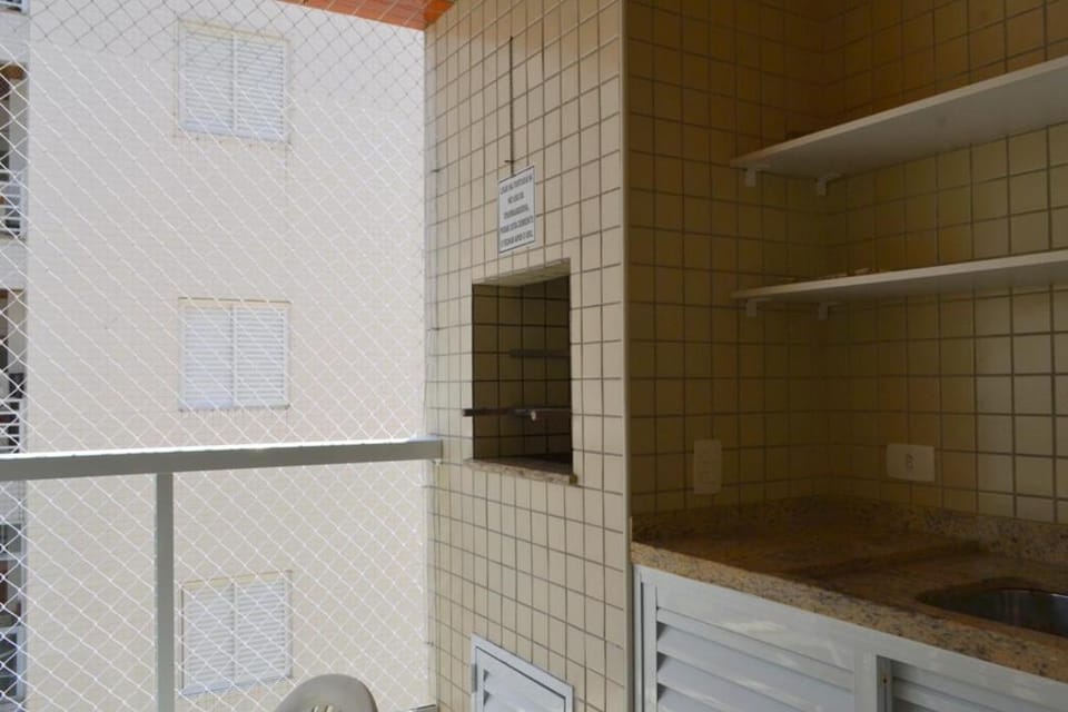 Aluga-se Apto 2 Quartos, sendo 1 suíte, 3 Ar cond. Mobília completa - Praia Grande Ubatuba/SP Apartment in Ubatuba
